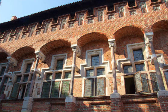 Castle_in_Malbork.jpg