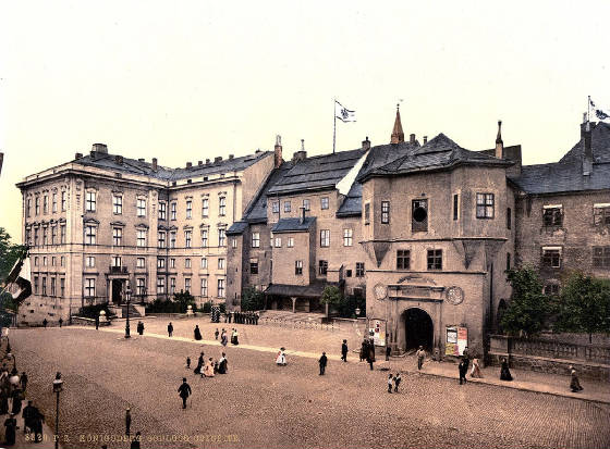 Koenigsberg_Schloss_Ostseite.jpg